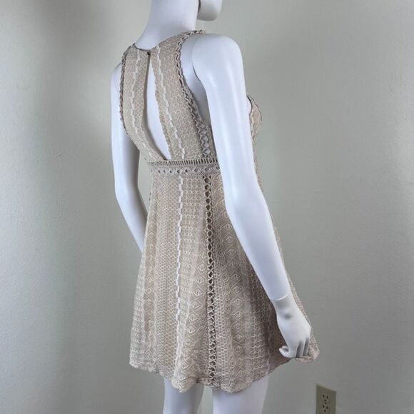 Free People Wherever You Go Size 4 Crochet Babydoll Mini Fit & Flare Dress Boho - Picture 11 of 14